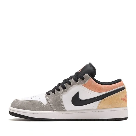 Air Jordan 1 Low SE "Flight Club" sneakers - Picture 2 of 10